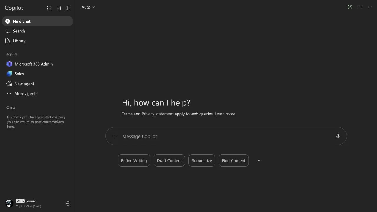 Microsoft 365 Copilot Chat in the demo tenant, with the Copilot Chat Basic account label visible